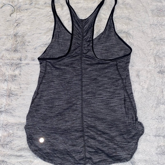 Lululemon tank bundle - Picture 5 of 5